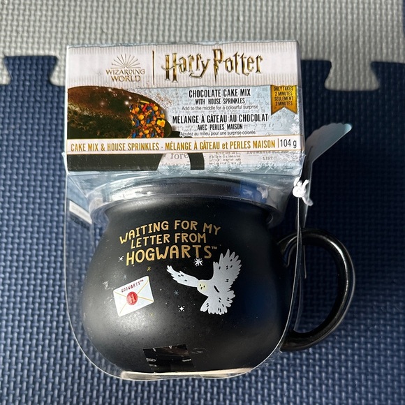 Warner Bros. Black Harry Potter Cauldron Mug - Picture 1 of 6